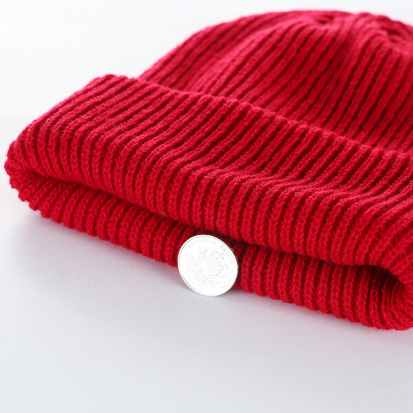 Men's and women's beanies - Image 4